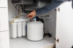 Filtre à eau anti pfas : comment choisir un modèle adapté à la maison